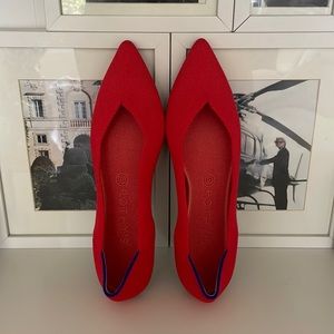 New Rothy’s “Point” Flat sz 10 in color Flame